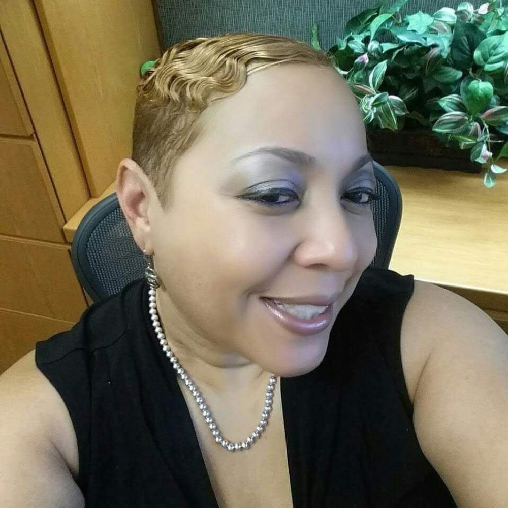 Meet your Posher, Alethia